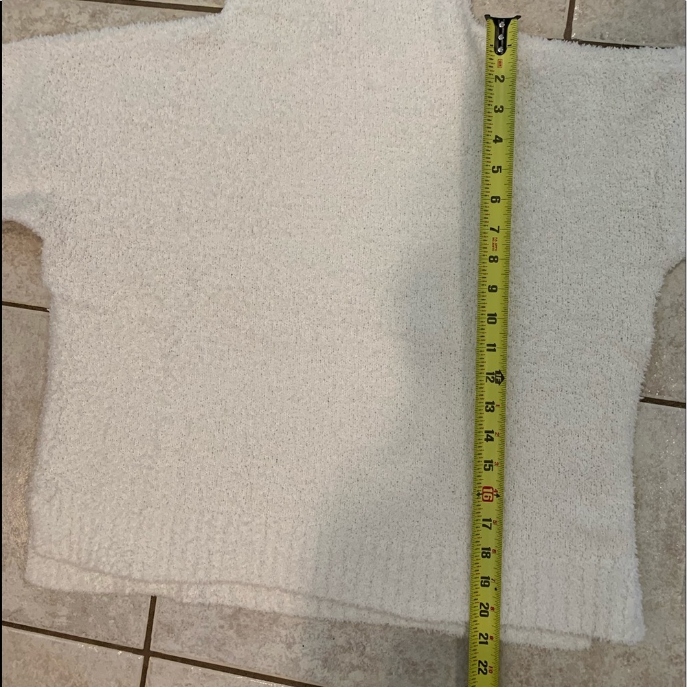 Ugg Sage Sweater PRICE IS FINAL - Picture 8 of 8